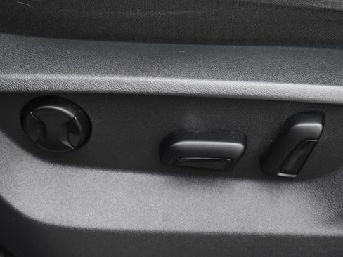 Used 2018 Volkswagen Atlas SE FWD image 21