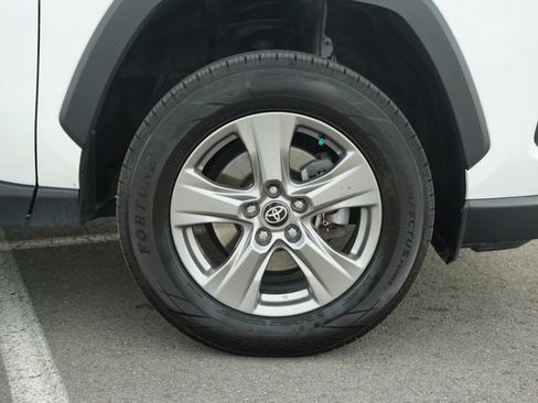 Used 2024 Toyota RAV4 XLE image 41