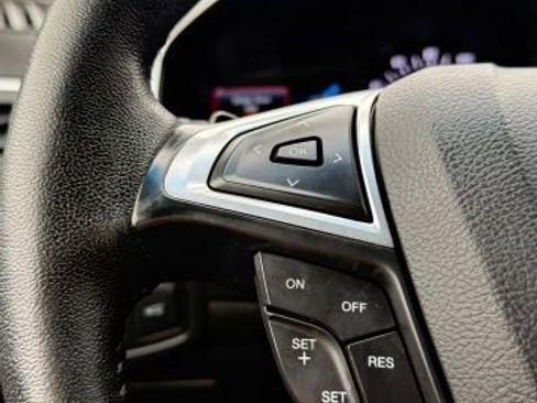 Used 2016 Ford Edge Titanium w/ Technology Package image 22