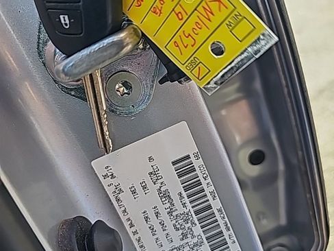 Used 2019 Toyota Tacoma SR5 image 31