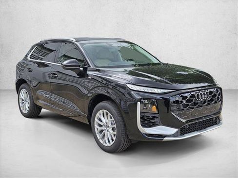 New 2026 Audi Q3 quattro 2.0T AWD/4WD image 3