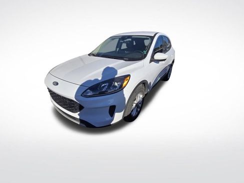 Used 2020 Ford Escape SE image 4