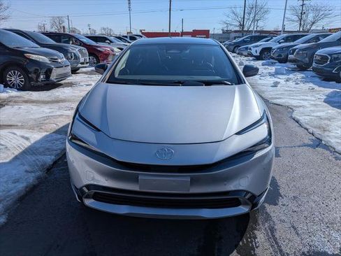 Certified 2024 Toyota Prius Prime FWD image 2
