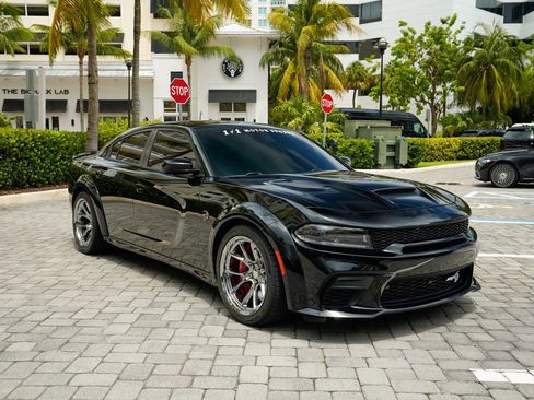 Used 2022 Dodge Charger SRT Hellcat image 11