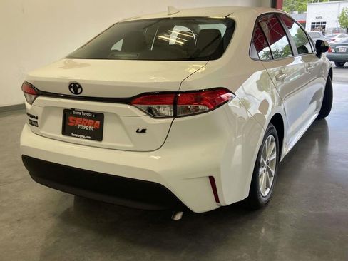 Used 2026 Toyota Corolla LE w/ LE Premium Package image 3