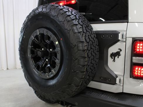 New 2026 Ford Bronco Raptor w/ Interior Carbon Fiber Pack AWD/4WD image 31