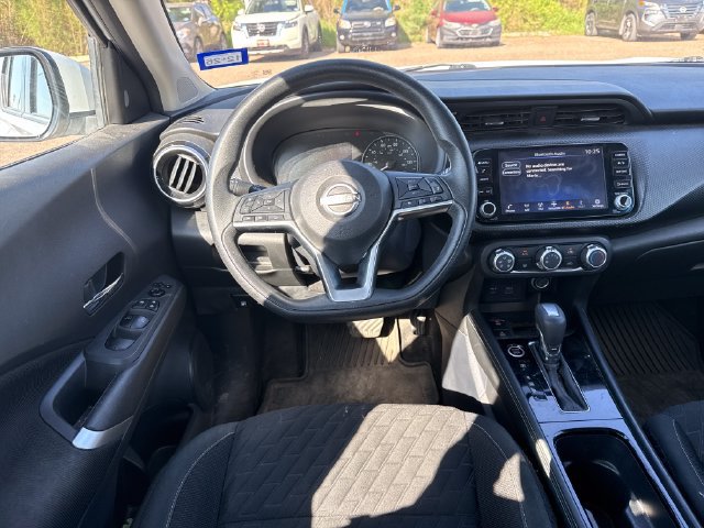 Certified 2023 Nissan Kicks SV FWD image 14