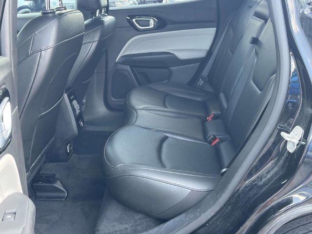 Used 2024 Jeep Compass Limited AWD/4WD image 15