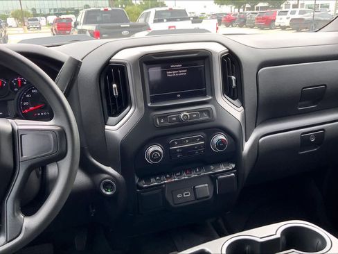 Used 2024 Chevrolet Silverado 1500 Custom Trail Boss AWD/4WD image 7