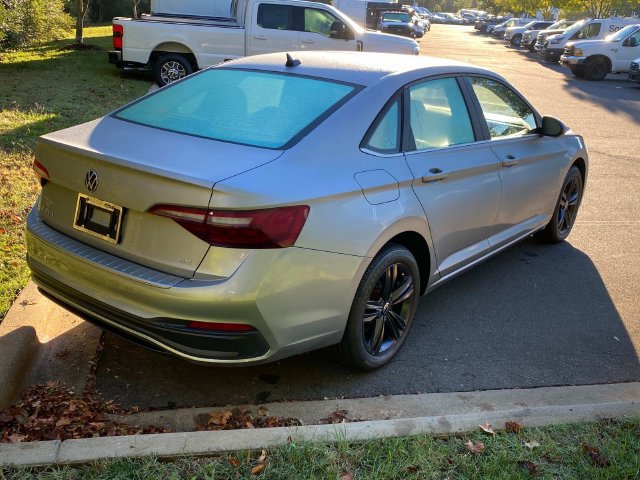 Used 2023 Volkswagen Jetta SE FWD image 31