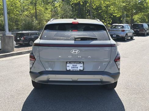 New 2026 Hyundai Kona Limited FWD image 9
