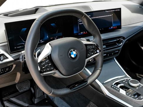 Used 2025 BMW 330i xDrive Sedan w/ Premium Package AWD/4WD image 19