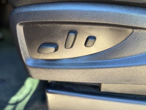 Used 2017 GMC Sierra 1500 SLT w/ SLT Premium Package image 19