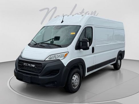 Used 2023 RAM ProMaster 2500 FWD image 1