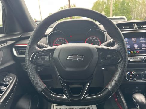 Used 2021 Chevrolet TrailBlazer RS w/ Technology Package image 19