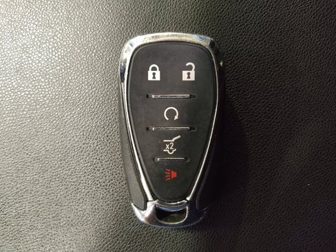 Used 2019 Chevrolet Equinox LT image 32