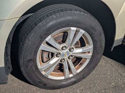 Used 2014 Chevrolet Equinox LS image 22