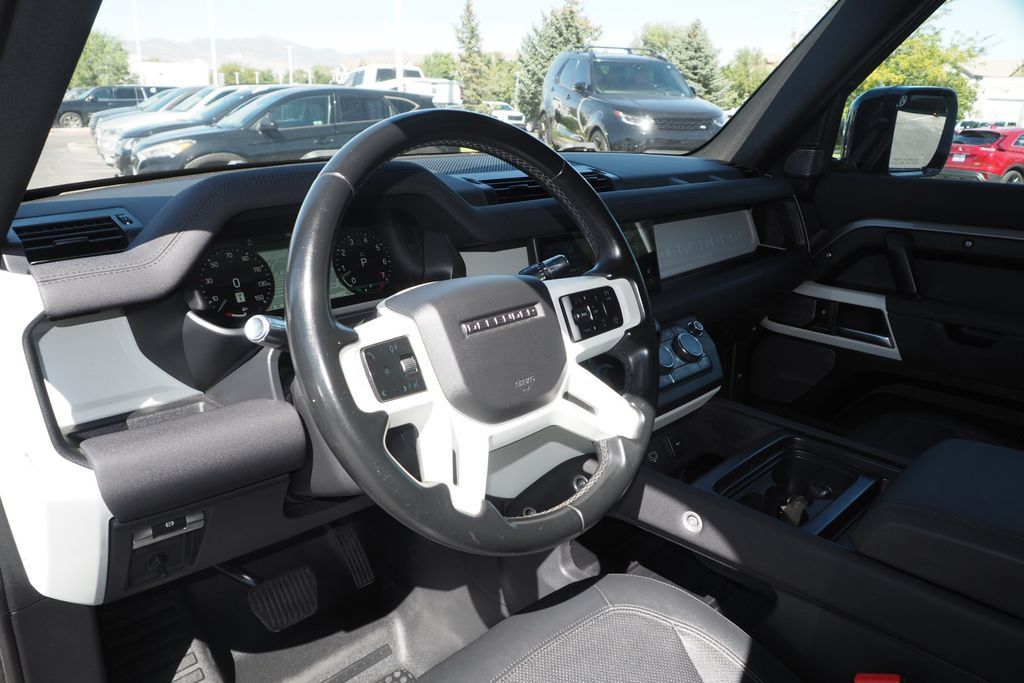Used 2021 Land Rover Defender 110 SE AWD/4WD image 12