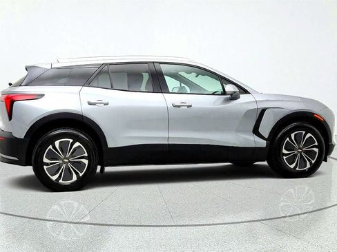 Used 2024 Chevrolet Blazer EV LT AWD/4WD image 4