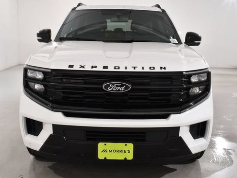 New 2026 Ford Expedition Platinum w/ Stealth Appearance Package AWD/4WD image 3