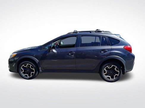 Used 2017 Subaru Crosstrek 2.0i Premium image 4