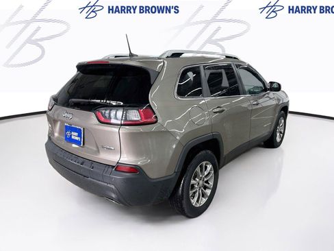 Used 2019 Jeep Cherokee Latitude Plus w/ Cold Weather Group AWD/4WD image 10