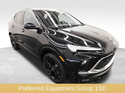 Used 2024 Buick Encore GX Sport Touring w/ Comfort Package image 2