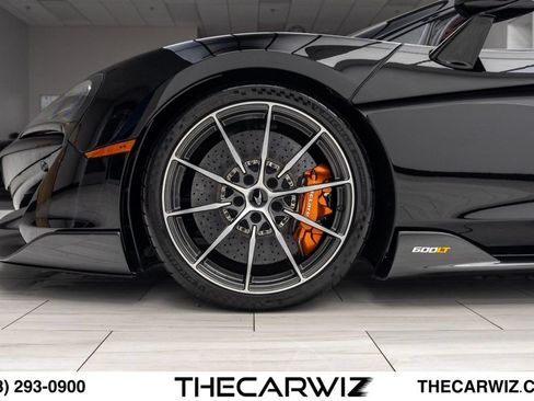 Used 2020 McLaren 600LT Spider RWD image 11