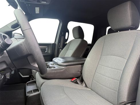 Used 2024 RAM 1500 Classic Warlock image 9