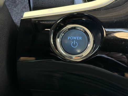 Used 2019 Toyota Prius Prime Advanced w/ Carpet Mat Package FWD image 25