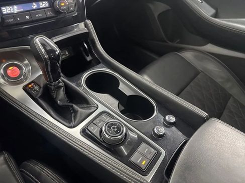 Used 2018 Nissan Maxima Platinum FWD image 14