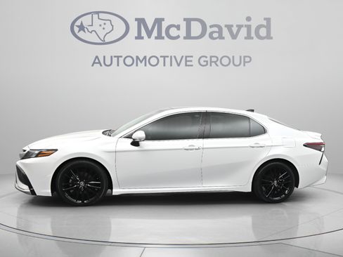 Used 2024 Toyota Camry XSE w/ Navigation Package FWD image 5