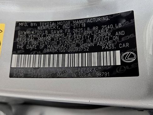 Used 2018 Lexus ES 350 w/ Luxury Package w/Wood Trim image 30