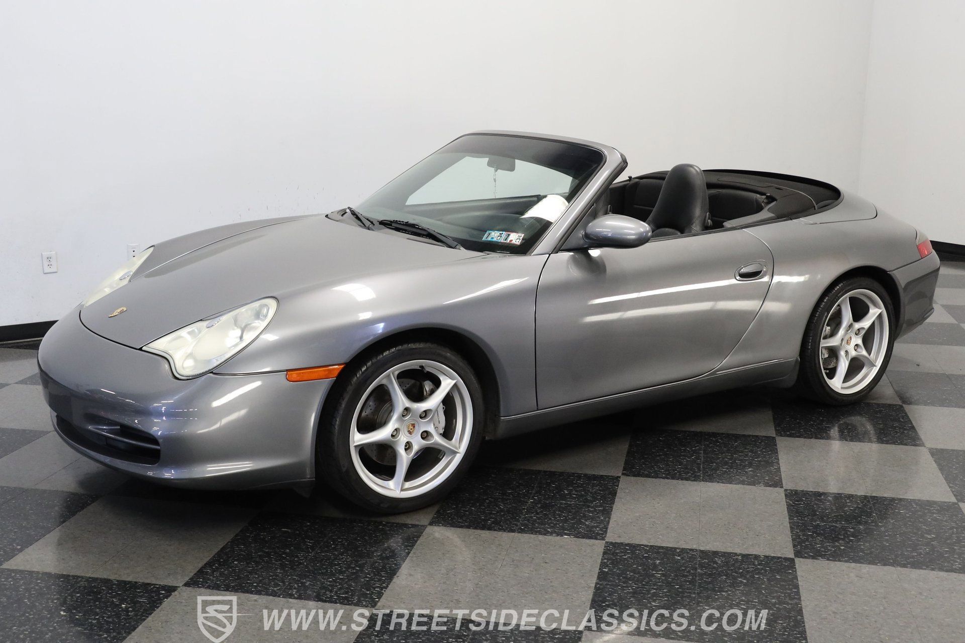 Used 2002 Porsche 911 Carrera 4 AWD/4WD image 6