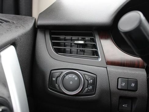 Used 2013 Ford Edge Limited FWD image 8