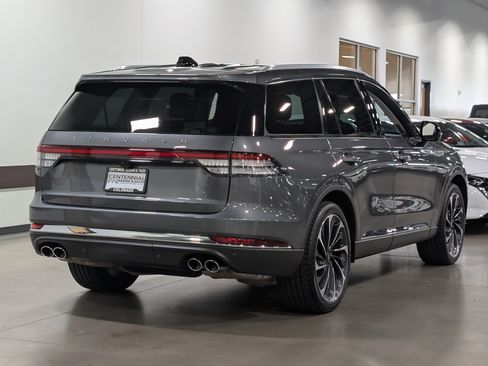 Used 2025 Lincoln Aviator Reserve w/ Equipment Group 201A AWD/4WD image 3
