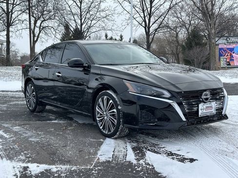 Certified 2023 Nissan Altima 2.5 SL image 3