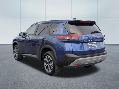 Used 2023 Nissan Rogue SV FWD image 4