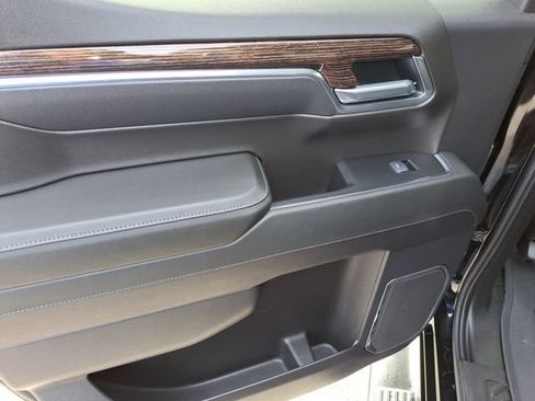 Used 2025 GMC Sierra 1500 Elevation w/ Elevation Premium Package image 12