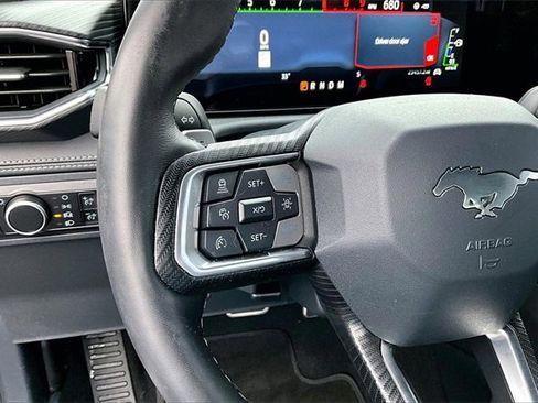 Used 2024 Ford Mustang GT Premium image 9