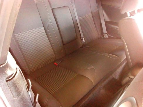 Used 2018 Dodge Challenger SXT RWD image 16
