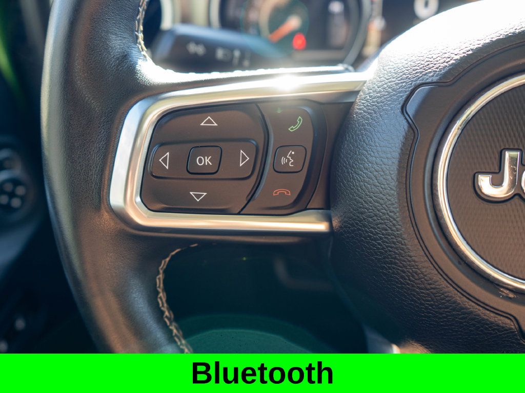 Used 2018 Jeep Wrangler Unlimited Sahara AWD/4WD image 18