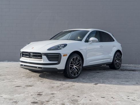 Certified 2023 Porsche Macan Turbo image 1