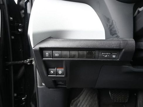 Used 2026 Toyota Sienna XLE AWD/4WD image 23