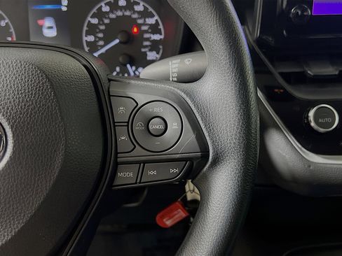 Used 2023 Toyota Corolla LE image 20