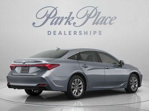 Used 2019 Toyota Avalon XLE w/ Moonroof Package FWD image 3