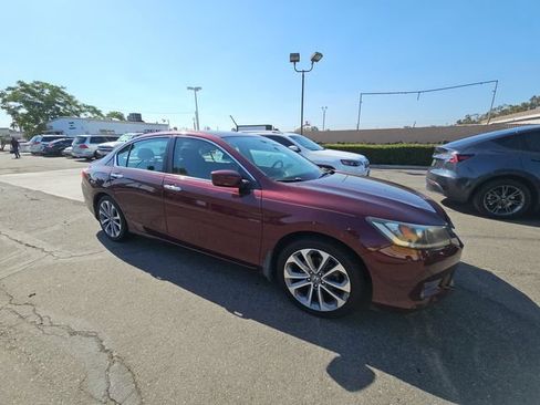 Used 2015 Honda Accord Sport image 13