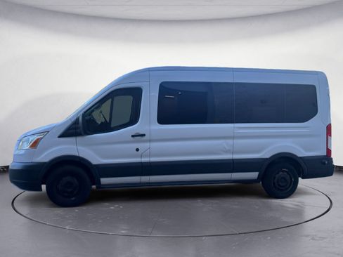 Used 2016 Ford Transit 350 XLT RWD image 3