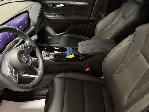 Used 2025 Buick Envision Preferred image 14