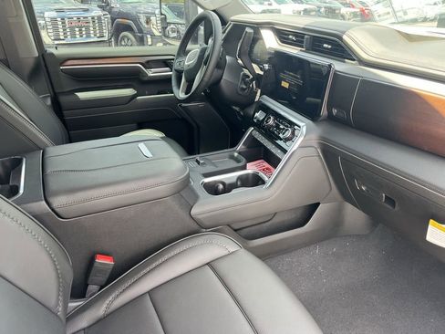 New 2026 GMC Sierra 3500 Denali w/ Denali Reserve Package AWD/4WD image 14